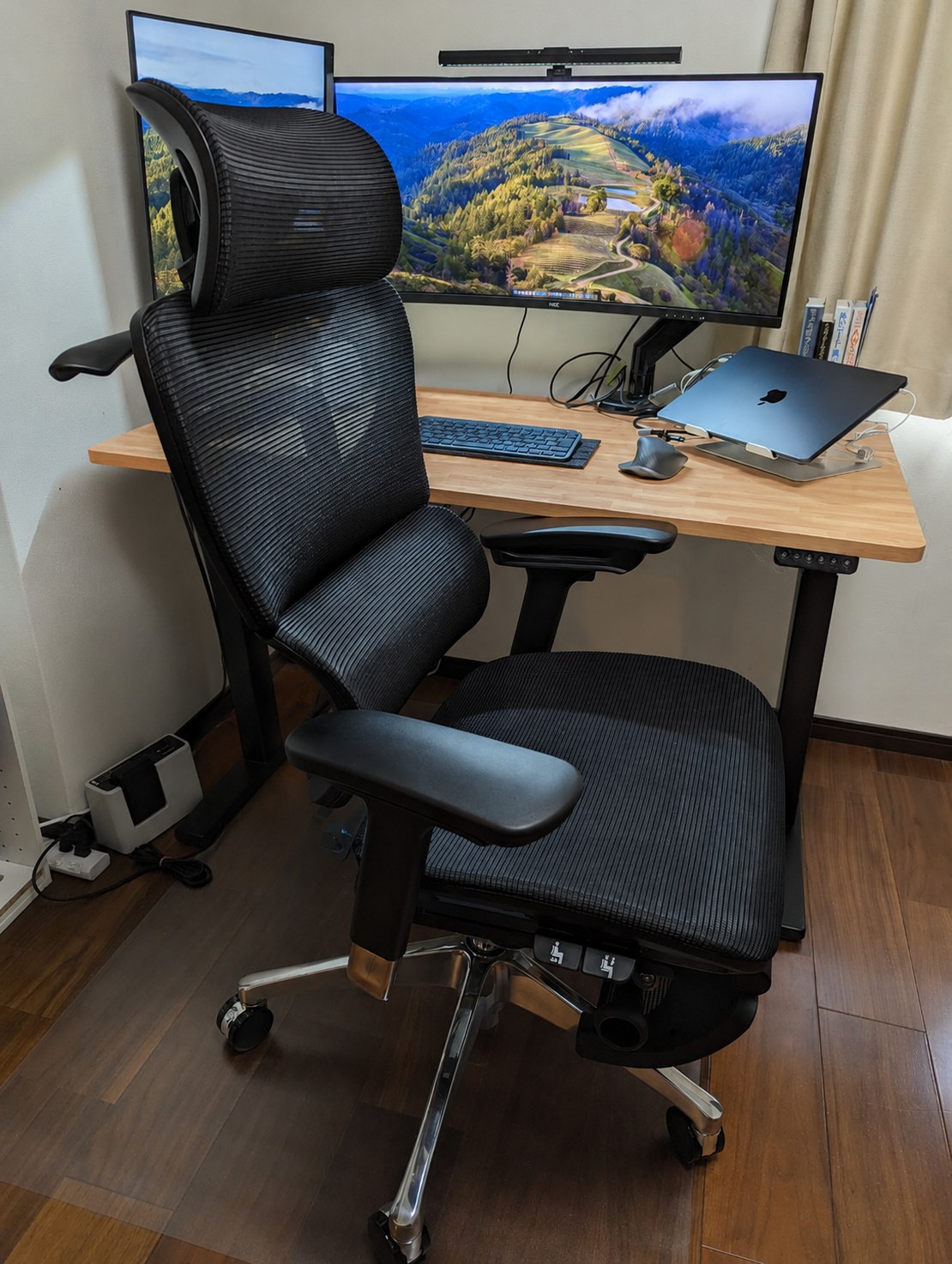 筆者が実際に使用しているCOFO Chair